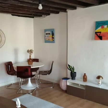 Dans Le Centre Historique דירה