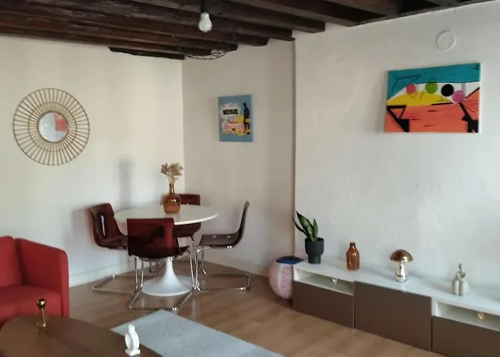 Dans Le Centre Historique Διαμέρισμα